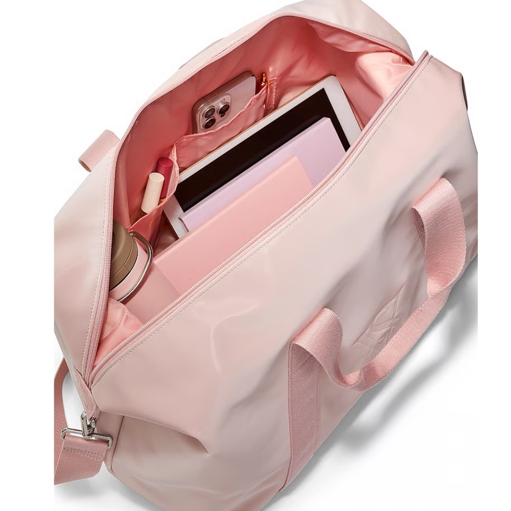 VS Duffle - Picture 2 of 2